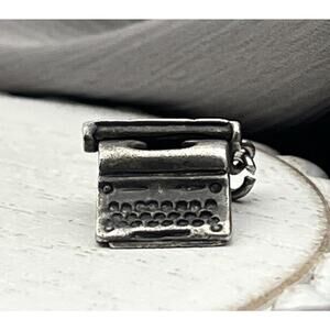 DANECRAFT 925 Silver Vintage Old Fashion Typewriter Charm PT21669
